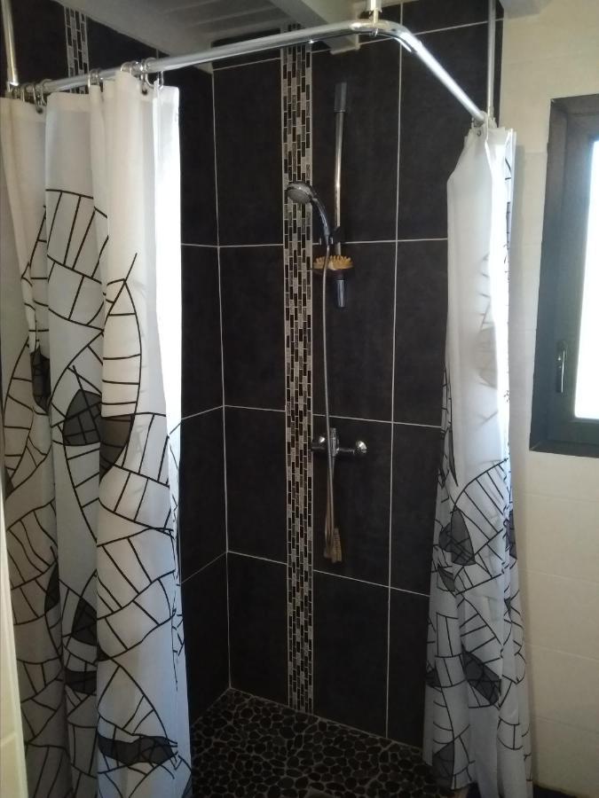 סאל Chambre Privee Badet מראה חיצוני תמונה